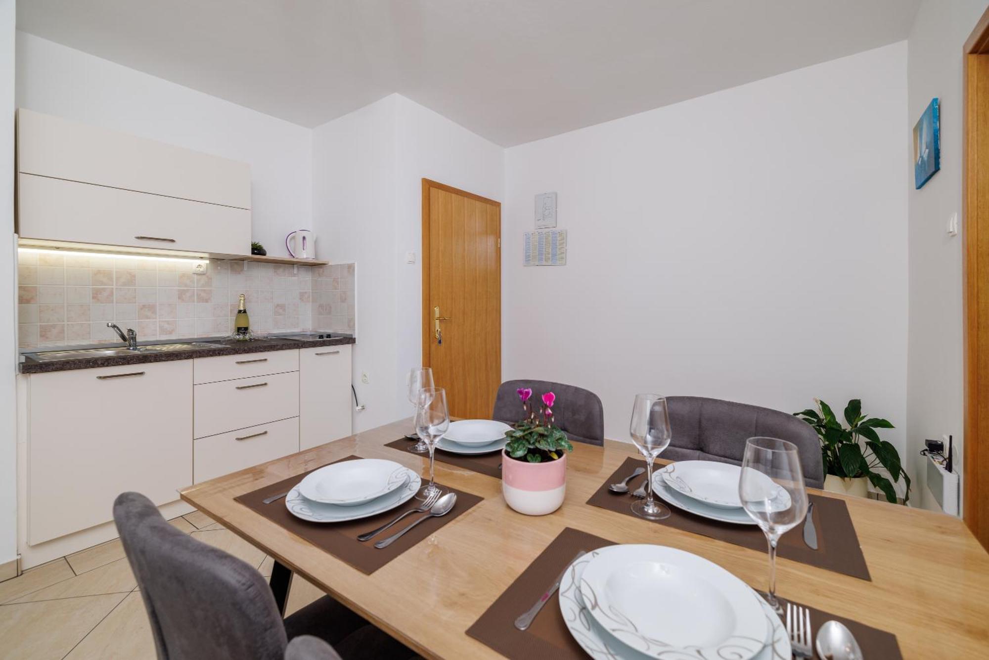 Apartments Maja ดรามัลย์ ภายนอก รูปภาพ